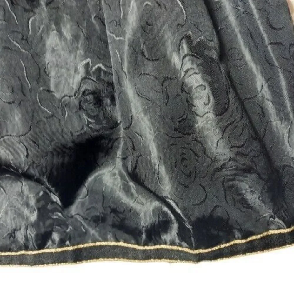 Size 4-6 Vintage Black Floral w Gold Trim A-Line Skirt - Picture 3 of 4
